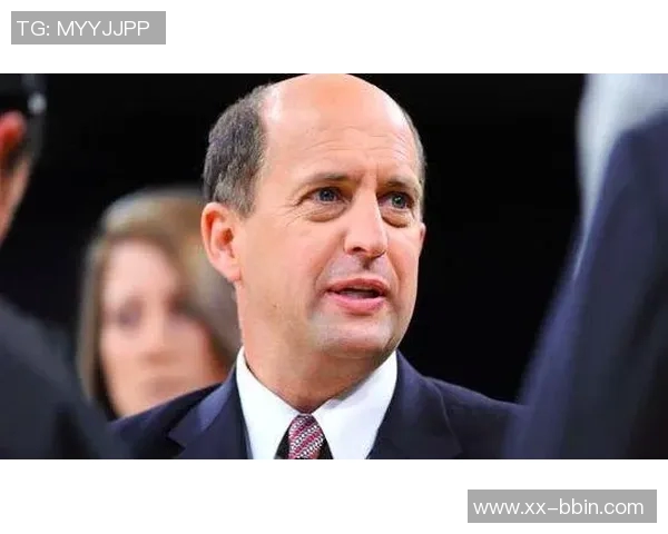 铁林分析范甘迪为何不信任小卡却对保罗的场边建议表示警惕